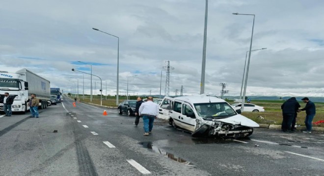 Erzurum  çevre yolunda kaza:  6 yaralı